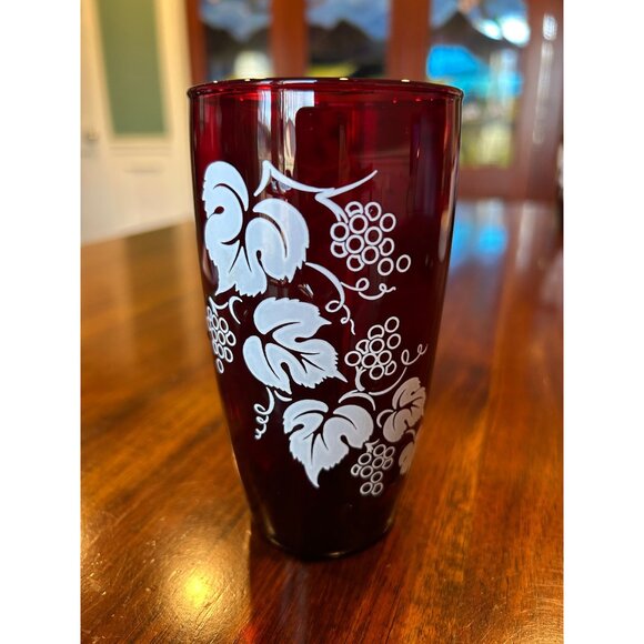 Ruby Red Anchor Hocking Grape Patterned Glass Tumblers. - Picture 3 of 12